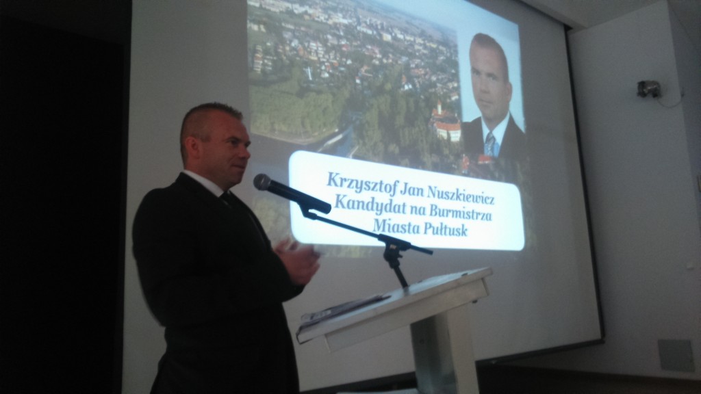 Krzysztof Nuszkiewicz prezentuje swĂłj program wyborczy