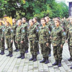 Jednoczyć wysiłki dla dobra szkoły, miasta i regionu. Pracować dla chwały i szczęśliwej przyszłości Polski – mojej Ojczyzny. Ślubujemy!