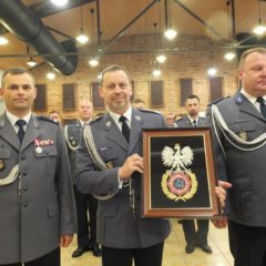 Sto awansów dla Funkcjonariuszy KPP Wołomin z okazji 99. rocznicy powołania Policji Państwowej