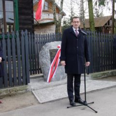 „My, Polacy, dzisiaj, na pamięci państwa Lubkiewiczów, na pamięci milionów Polaków, którzy walczyli, cierpieli i ratowali w czasie okrutnej niemieckiej nocy swoich żydowskich sąsiadów, na pamięci wielkiej historii Polski, na tym fundamencie, budujemy wielkie jasne domy, budujemy wielką jasną Polskę”
