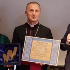 Tytuł Honorowego Obywatela Wołomina odebrali ks. biskup Marek Stolarczyk oraz burmistrz Szilárd István Németh