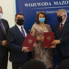 Podpisanie umowy na dofinansowanie ul. Sosnowej w Łochowie i odcinka ul. Zwycięstwa w Ostrówku