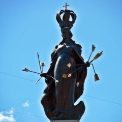 Statua Matki Bożej Łaskawej w Radzyminie odsłonięta! – To dar serc Polaków za opiekę Opatrzności Bożej podczas Bitwy Warszawskiej