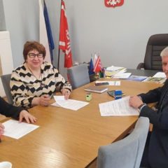 Podpisanie umowy na przebudowę drogi gminnej w miejscowości Ruskołęka Parcele