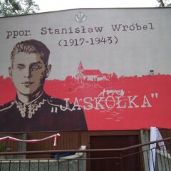 Uroczyste odsłonięcie muralu ppor. Stanisława Wróbla „Jaskółki” w Rybienku Leśnym