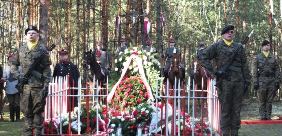Mieszkańcy Gminy Strachówka i Powiatu Wołomińskiego uczcili pamięć Bohaterów Powstania Styczniowego