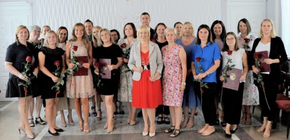 Ząbkowskiej oświacie przybyło 52 nowych nauczycieli mianowanych