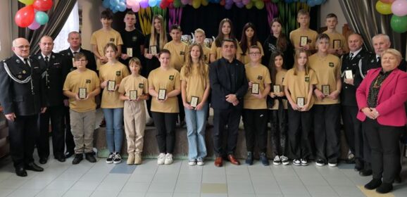 Młodzieżowa Drużyna OSP na piątkę