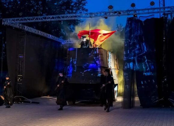 Apokalipsa – monumentalna opowieść o końcu i początku świata