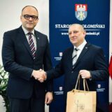 Starosta spotkał się z byłym i nowym Komendantem Powiatowym Policji w Wołominie