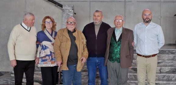 Jerzy Hoffman z wizytą w Muzeum w Ossowie