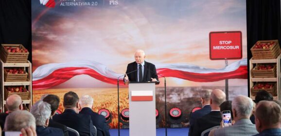 Spotkanie programowe PiS w Starym Lubotyniu z udziałem prezesa Jarosława Kaczyńskiego