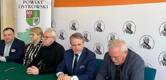 Podpisano umowę na termomodernizację Zespołu Szkół w Małkini Górnej