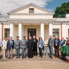 Śladami Żołnierzy AK spod znaku „Rajskiego Ptaka” – Ponad trzystu uczniów i samorządowców na wyjątkowym szlaku pamięci…