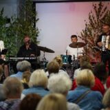 Stara Elektrownia wypełniła się biało-czerwonymi barwami, muzyką i wspólnym śpiewem…
