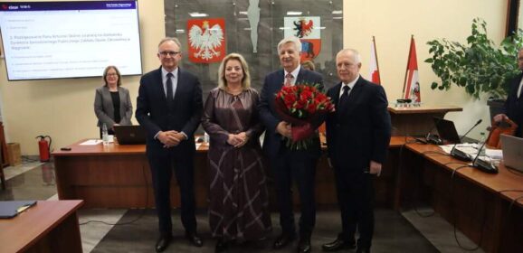 Uroczyste podziękowanie dla p. Artura Skóry, wieloletniego Dyrektora SPZOZ w Węgrowie