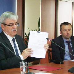 Zarząd Powiatu Wołomińskiego skarży do prokuratury byłego starostę Piotra Uścińskiego!!!