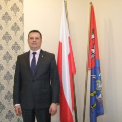 O ustawie metropolitalnej i o jej wpływie oraz skutkach na gminę Tłuszcz i mieszkańców – rozmawiamy z burmistrzem Tłuszcza Pawłem Bednarczykiem.