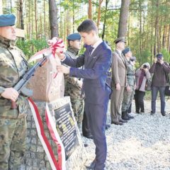 Odsłonięcie tablicy upamiętniającej ppor. Aleksandra Kuleszę