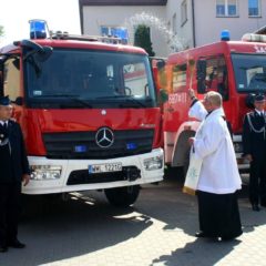 Odznaczenia i nowe samochody dla Rycerzy Św. Floriana z terenu Gminy Dąbrówka!