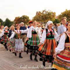 Zaśpiewali i zatańczyli na chwałę Niepodległej