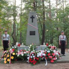 Obchody wybuchu II wojny światowej pod Pomnikiem Straceń w miejscowości Konary w gminie Tłuszcz