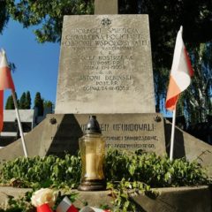 W hołdzie Policjantom, poległym w służbie obywatelom Powiatu Radzymińskiego