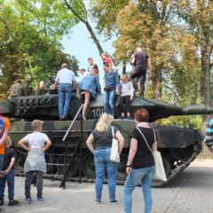 Piknik militarny na przystani