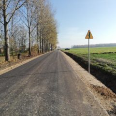 Zakończenie przebudowy drogi gminnej w miejscowości Zaręby Choromany