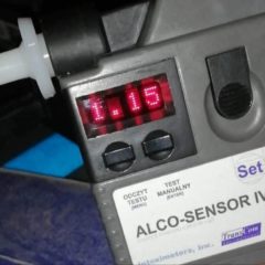 Kierując ciężarówką pił alkohol – spowodował kolizję