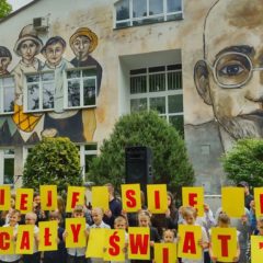 Obchody Dnia Patrona SP nr 2 w Łochowie w wyjątkowej oprawie i w szczególnym Dniu Dziecka – 1 czerwca 2021 r.