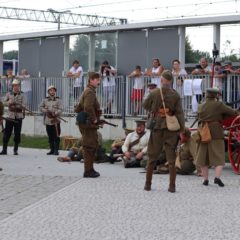 Uroczystości związane z nadaniem placowi przy Dworcu PKP w Łochowie imienia Marszałka Józefa Piłsudskiego w 101. rocznicę jego wizyty w sztabie generalnym IV Armii w Łochowie