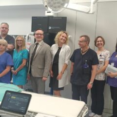 Pierwsza pacjentka zoperowana nowym angiografem w ostrowskim szpitalu
