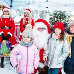 Tłumy mieszkańców na I Jarmarku Bożonarodzeniowym w Skansenie im. Marii Żywirskiej w Brańszczyku