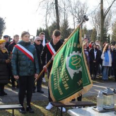 Młodzież radzymińskich szkół średnich oddała hołd Żołnierzom Wyklętym