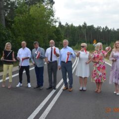 Uroczystość oddania do użytkowania odcinka drogi powiatowej 2615W w Gąsiorowie