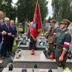 Mieszkańcy Ziemi Norwida i Miasta Cudu nad Wisłą uczcili 79. rocznicę wybuchu Powstania Warszawskiego