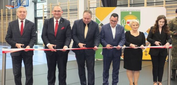 Marzenia się spełniają – oficjalne oddanie nowej hali sportowej przy CEZiU Kopernik