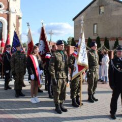 Poświęcenie pomnikaStanisława Świeżaka