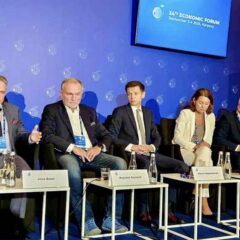STAROSTA OSTROWSKI JERZY BAUER UCZESTNICZY W XXXIV FORUM EKONOMICZNYM W KARPACZU.
