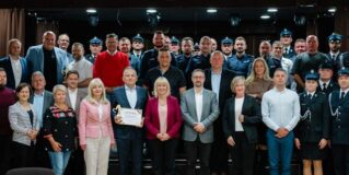 Uroczysta Sesja Rady Miasta Ząbki okazją do podziękowania za pomoc okazaną pogorzelcom