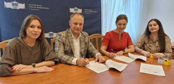 Podpisanie umowy na dofinansowanie przebudowy drogi powiatowej na odcinku Pułtusk-Psary