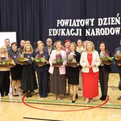 Wyrazy wdzięczności, podziękowania i nagrody dla nauczycieli z okazji Powiatowego Dnia Edukacji Narodowej w Węgrowie