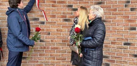 W hołdzie Bohaterom Tajnego Nauczania w Ząbkach