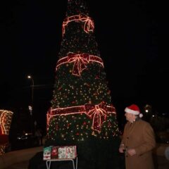 Rozświetlenie ostrowskiej choinki z wizytą Św. Mikołaja