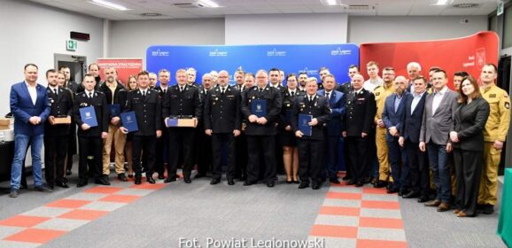 Powiat Legionowski doposażył strażaków