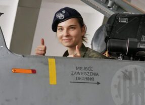 KLASA LOTNICZA – NOWOŚĆ!Rekrutacja 2026/2027 w I LO PUL w Wołominie