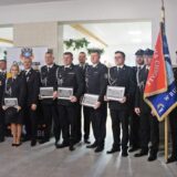 Pokoleniowa zmiana warty w OSP Ruda. Podziękowania za ponad dwie dekady służby dla Druha Prezesa Włodzimierza Dąbrowskiego