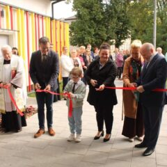 Nowy obiekt Gminnego Przedszkola i Żłobka w Jadowie został oficjalnie otwarty i poświęcony!